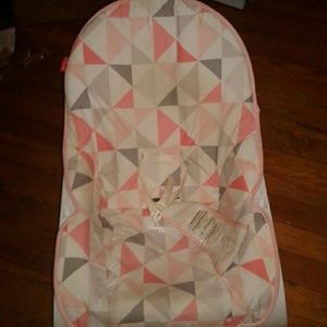 Baby vibrating chair